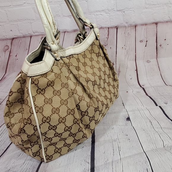 GUCCI GG SIGNATURE SUKEY HOBO BAG - Picture 4 of 15